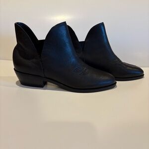 Lauren Ralph Lauren Black Ankle Boots